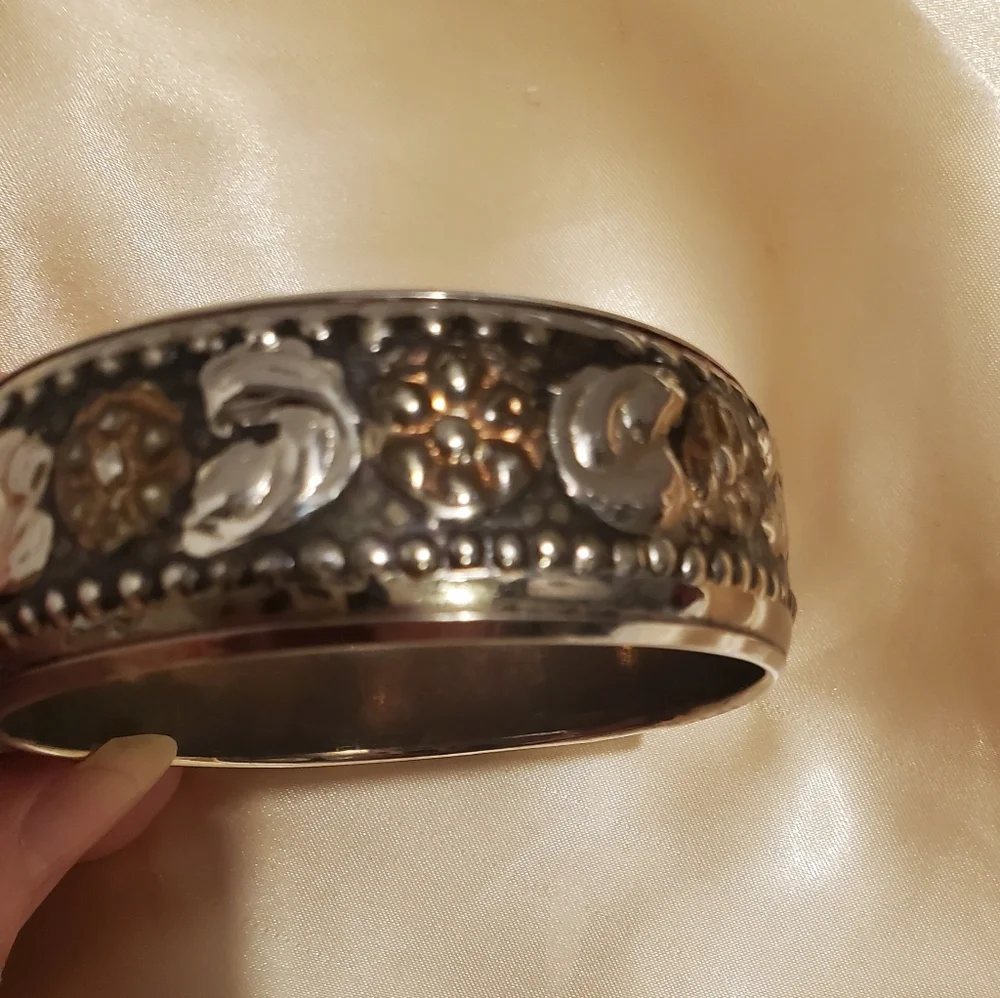 BROWN and SILVER BANGLE BRACLET
